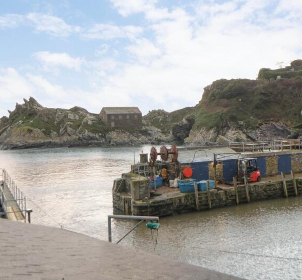 Holiday home Spindrift: Harbourside Family Retreat In Polperro